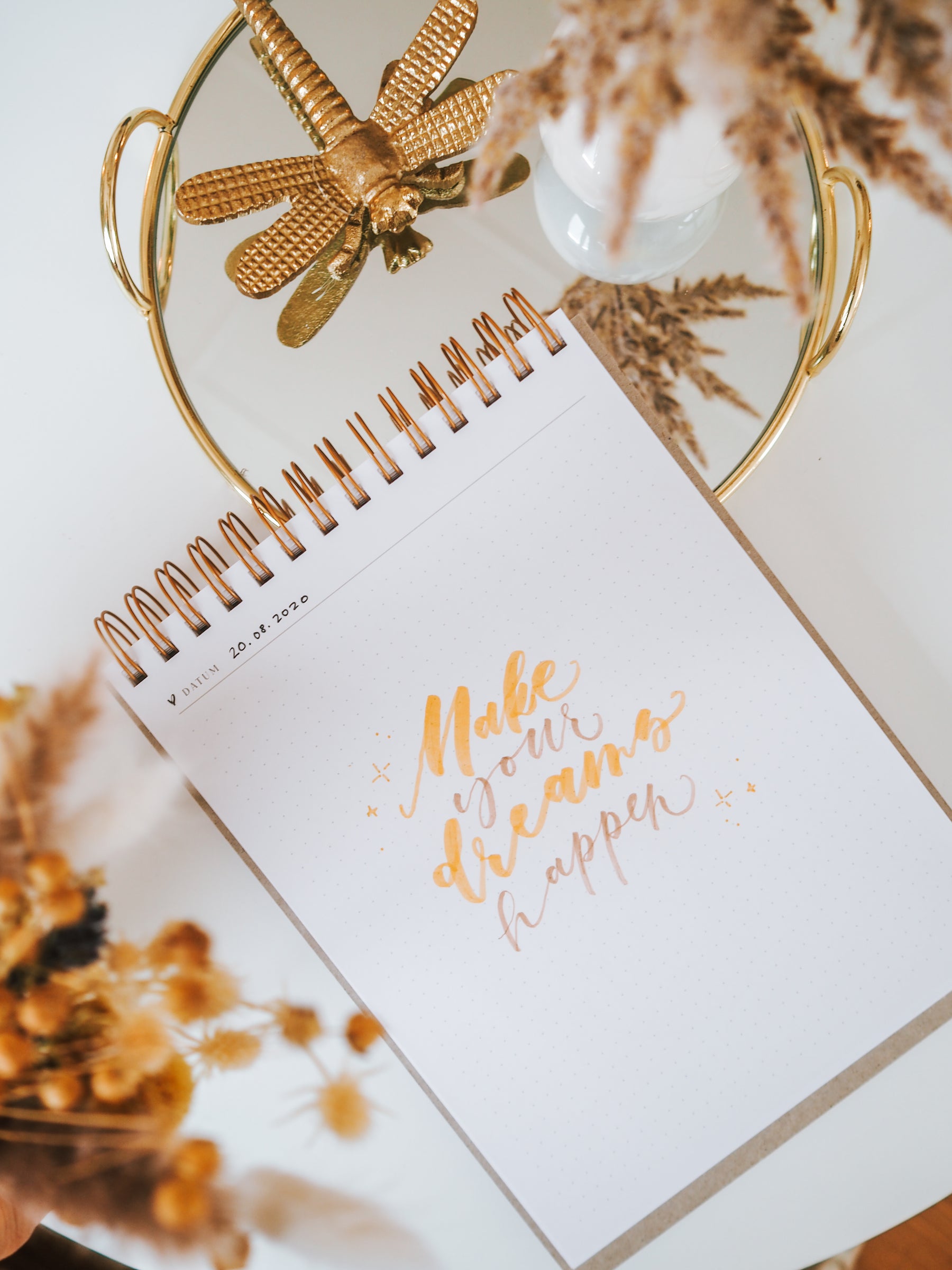 Handlettering Journal "Create your own magic"